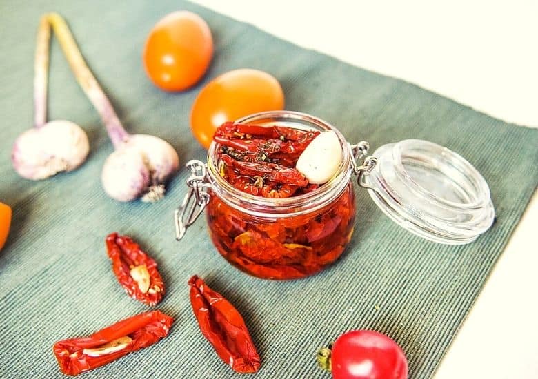 dehydarted tomatoes in jar